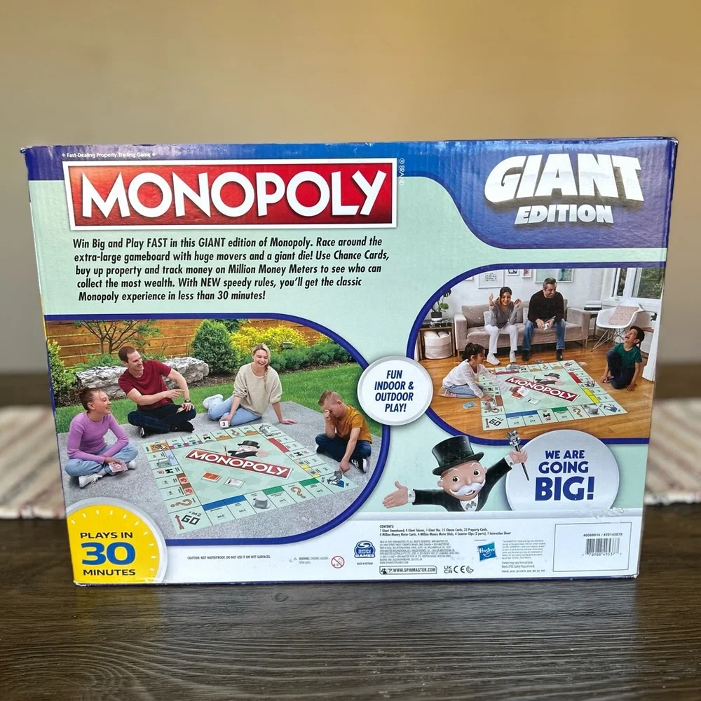 Monopoly Giant Edition NEW! - Picture 2 of 2